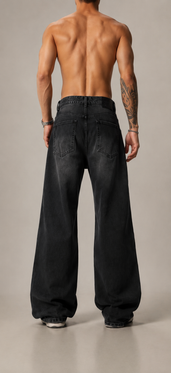 8F4E35A8-E1F0-4FFD-9629-436EF95721C7 Blackout Washed Baggy Jeans