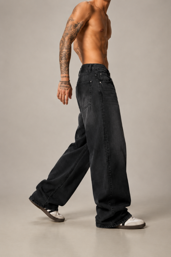 929D22B9-4C02-4EDF-9E6C-68BEC8FBAB11 Blackout Washed Baggy Jeans