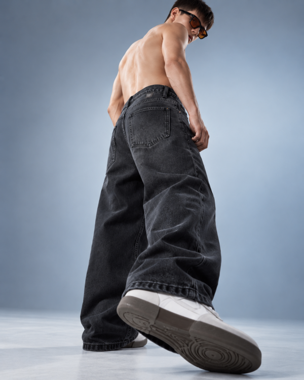39de2ad9-e892-44c4-aa38-23cb578a7da4 Blackout Washed Baggy Jeans