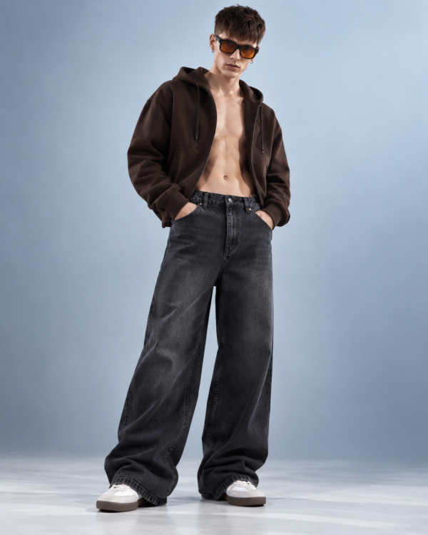 7d2e90fa-0f32-4a1d-bbd0-e9faad4f1dc6 Blackout Washed Baggy Jeans